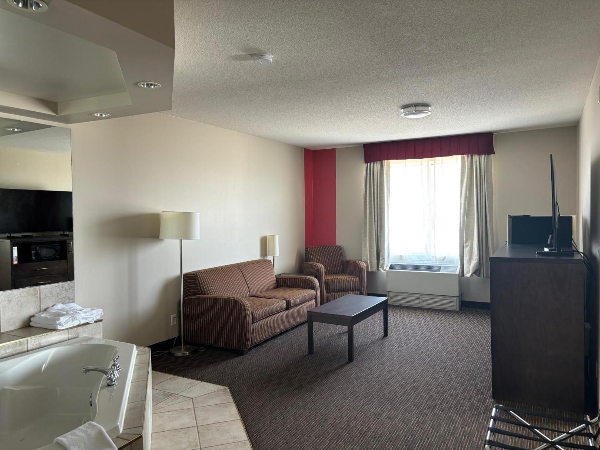 Ramada By Wyndham Estevan Luaran gambar