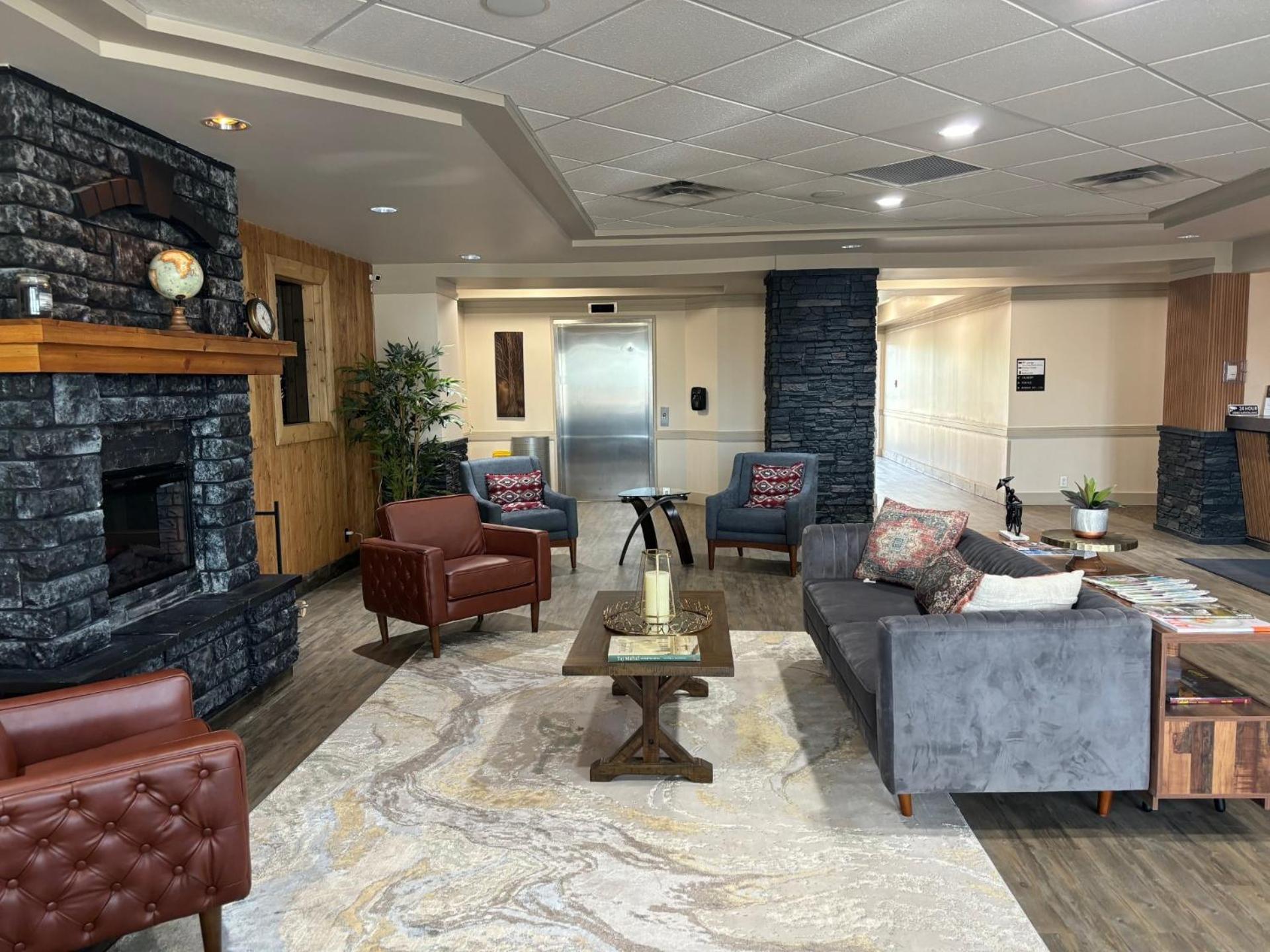 Ramada By Wyndham Estevan Luaran gambar