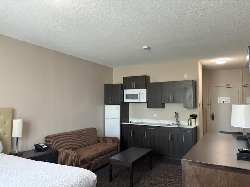 Ramada By Wyndham Estevan Luaran gambar